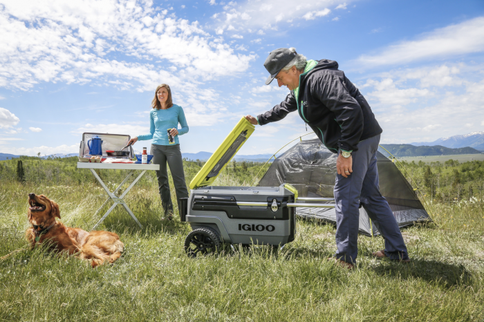 Igloo Memorial Day Sale: Save 15-50% on Coolers and Drinkware