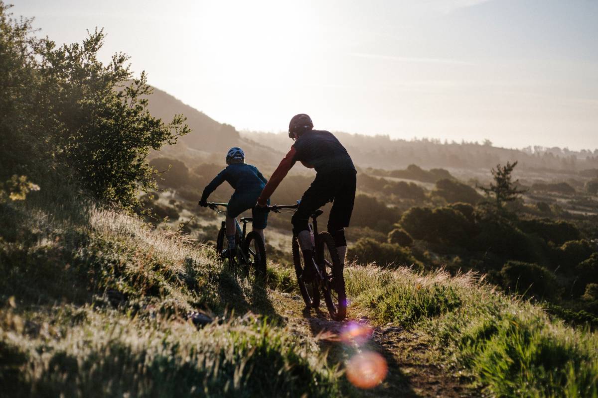 How to Pump a Bike Tire in 9 Easy Steps GearJunkie