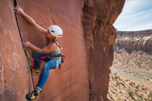 Today’s Bargains: Climb Into Weekend Deals