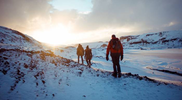 Winter Hiking How-To Guide: Pro Tips