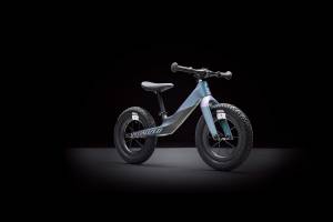 Emerging Gear: Carbon Bike for Kids, Chest Pack for Skiers, and More