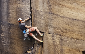 Onsight Without Sight: Blind Climber Sends Extreme ‘Forked Lightning’ Crack