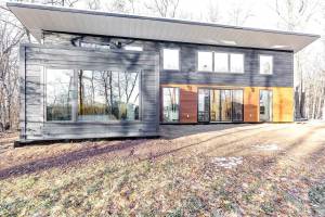 Inside the ‘Wattage Cottage’: An Eco-Cabin Adjacent to World-Class MTB Trails