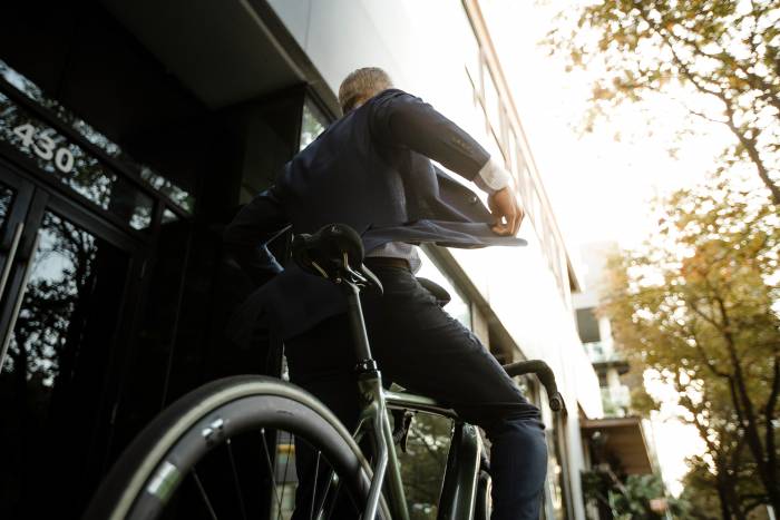 Slush Fund Bike: Pivot E-Vault Offers Top-Shelf Pedal Assist