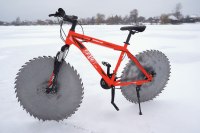 icecycle saw blade bike on ice