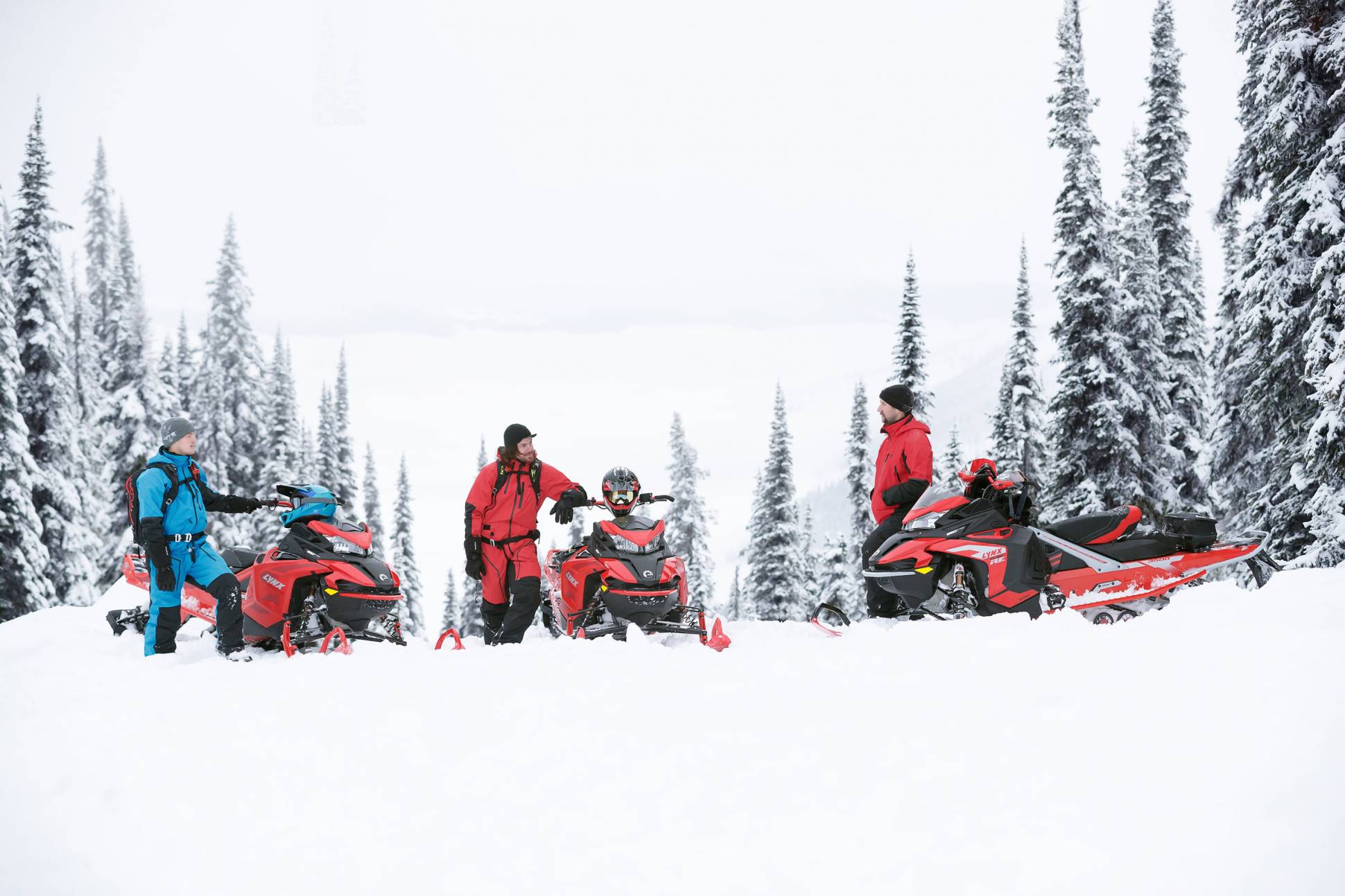 Lynx Snowmobiles Hit North America Rave RE, Boondocker DS First Look