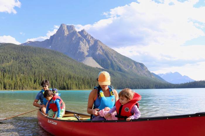 mustang_survival_family-lifestyle-photo