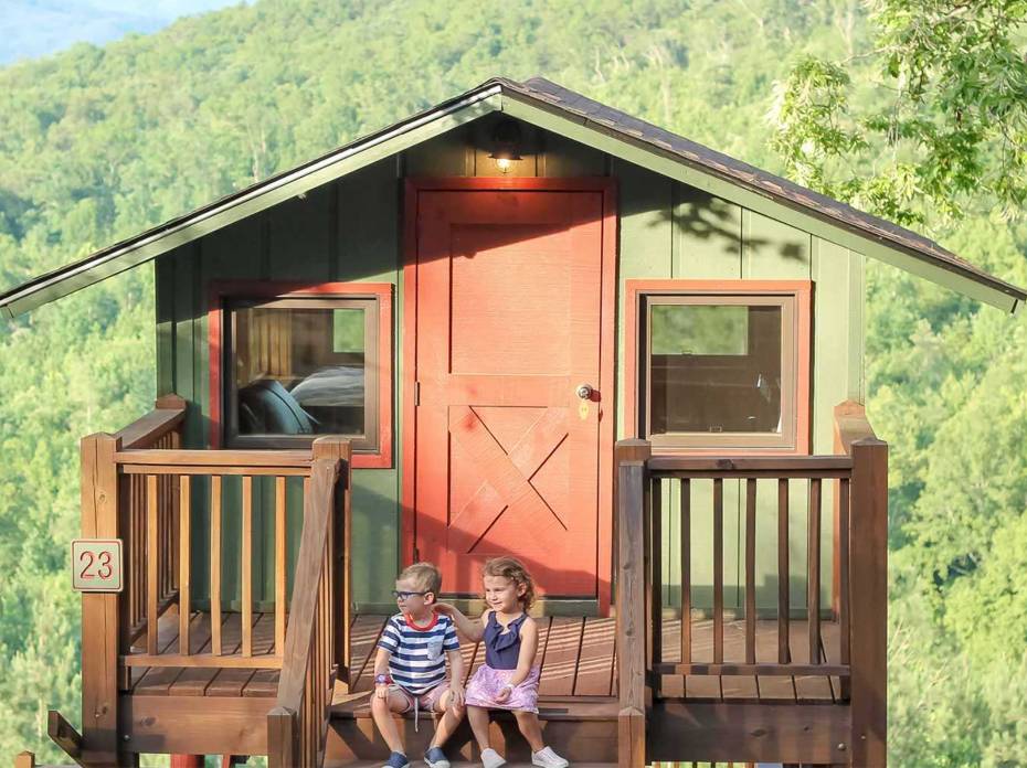 Vacation With the Birds: Campspot Reveals Most-Booked Treehouse Stays Mountain View Treehouse Campspot