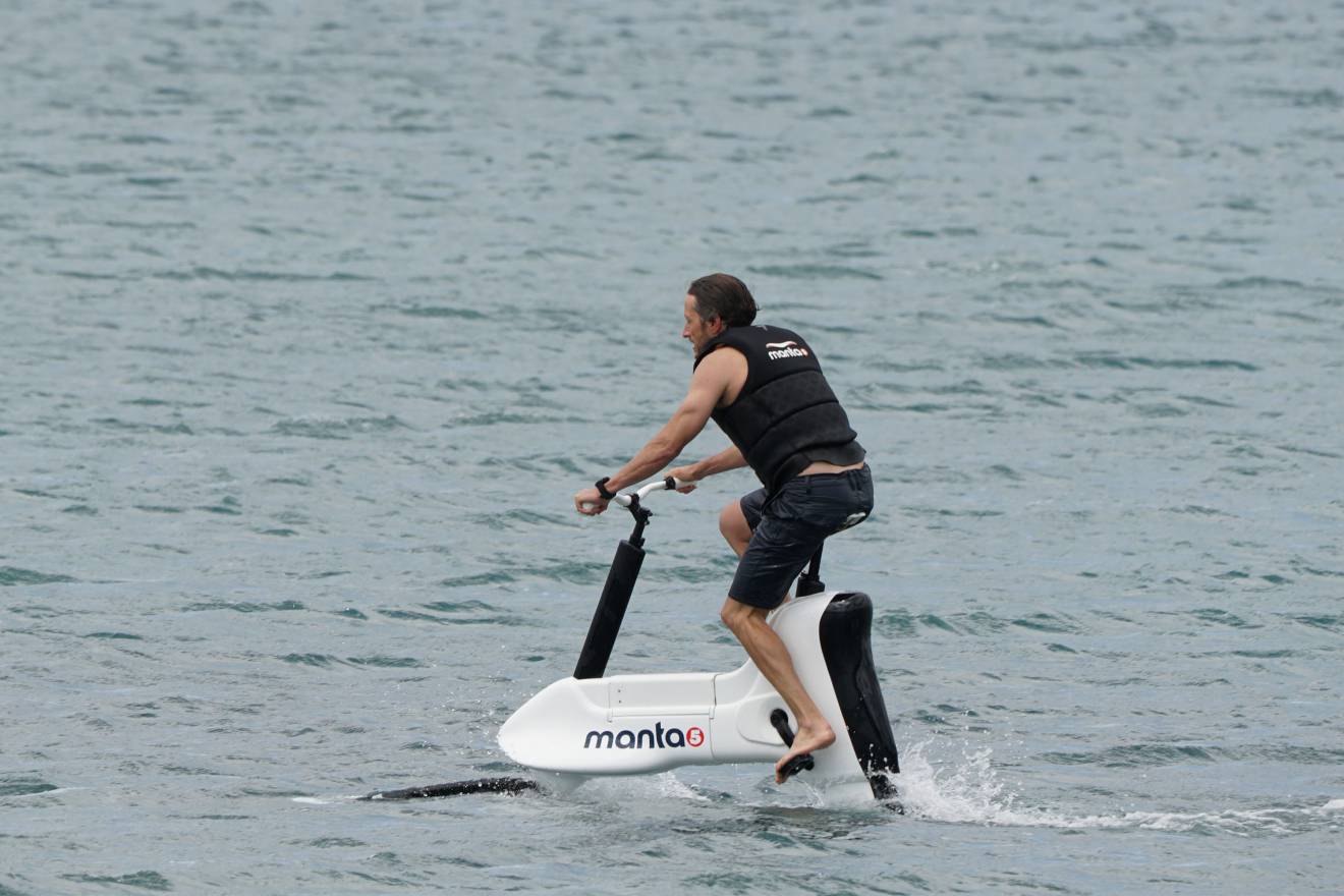 Bike on Water Manta5 Hydrofoiler XE1 EBike Review GearJunkie