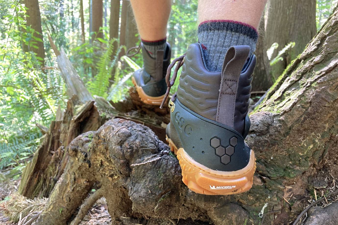 vivobarefoot tracker boot