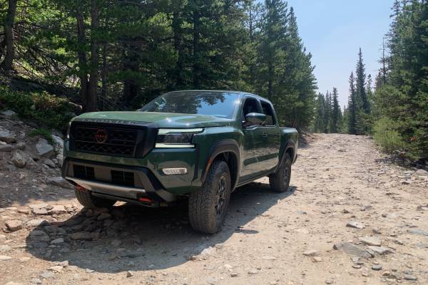 Tacoma Killer? 2022 Nissan Frontier First Drive | GearJunkie