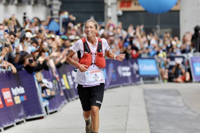 Courtney Dauwalter (USA) broke the women's speed record at the 2021 UTMB.