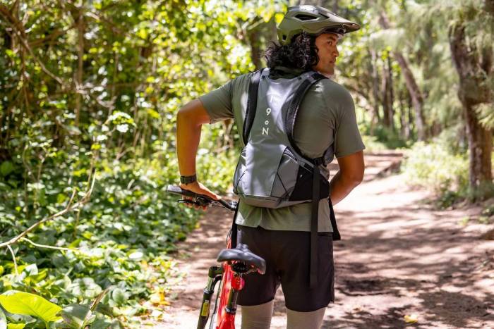 19 degrees north active cooling backpack