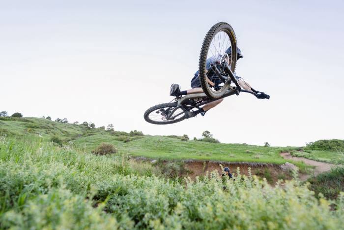 Free Gear Fridays: Giro Latch MTB Shoe Giveaway