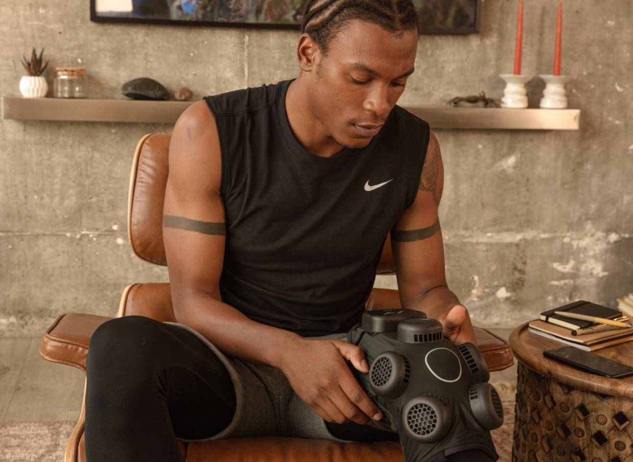 Hyperice X Review HottoCold Contrast Knee Therapy on the Go GearJunkie