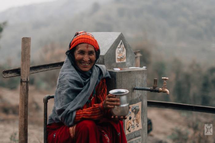 MiiR will donate 100% of all black friday sales to the charity: water foundation