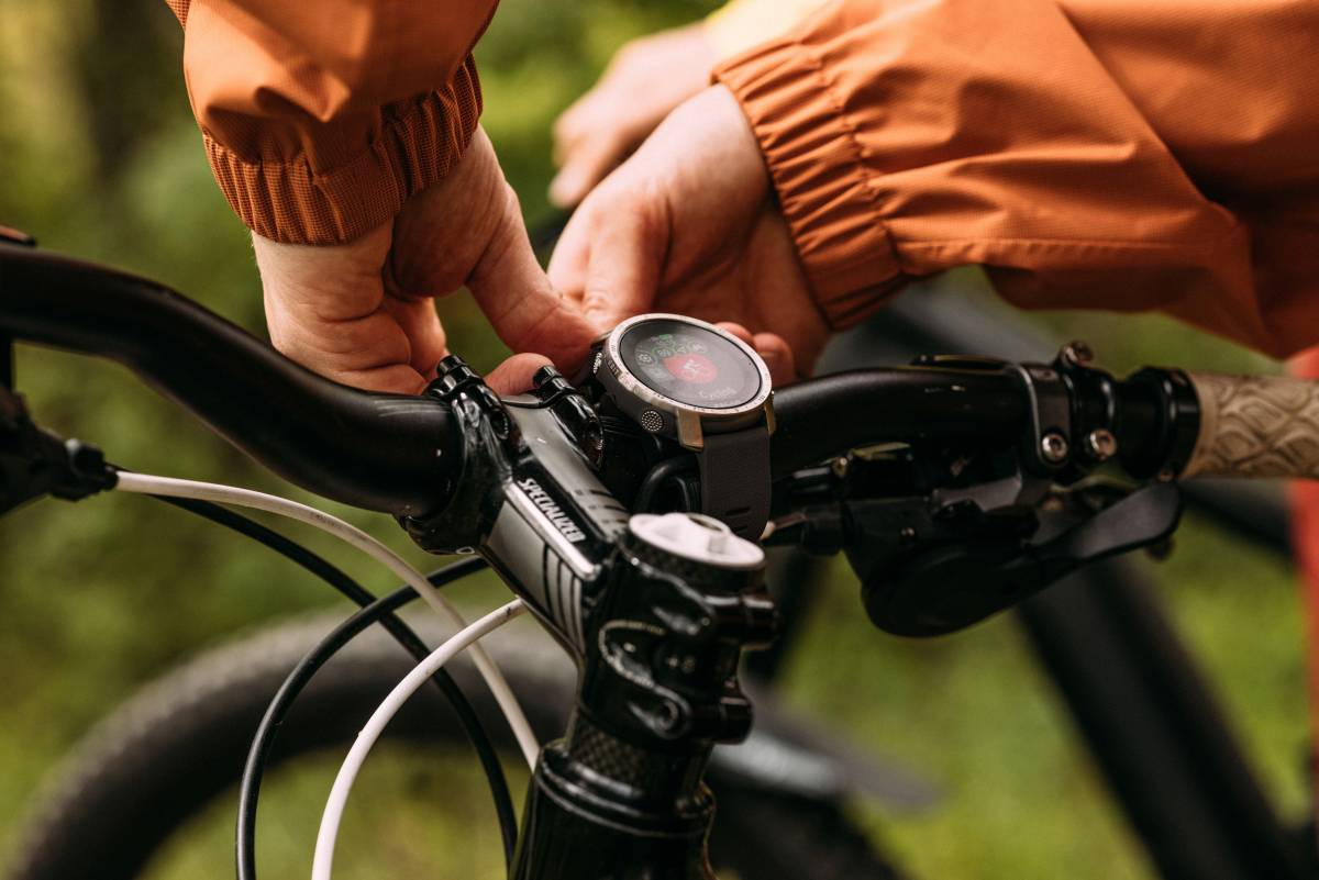 The Polar Grit X Pro Is a WristBased Navigator, Trainer, and Fitness