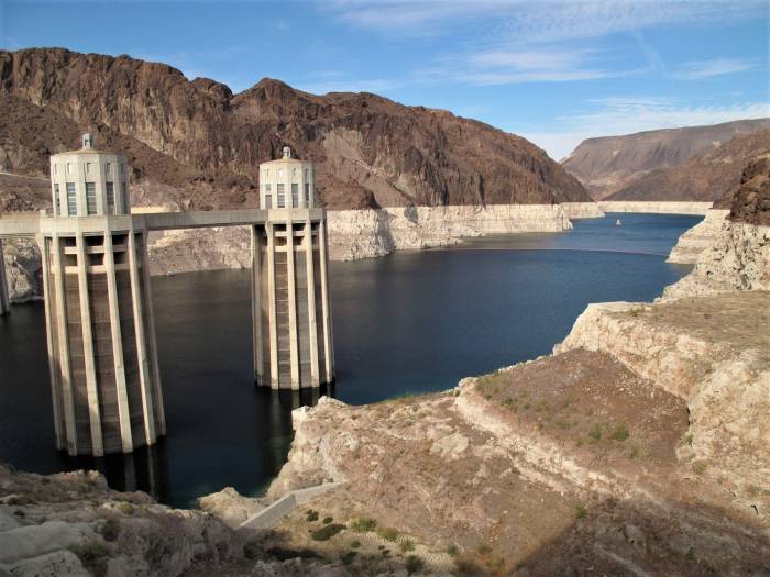 Parched West Receives 200 Million to Refill Largest Reservoir in US