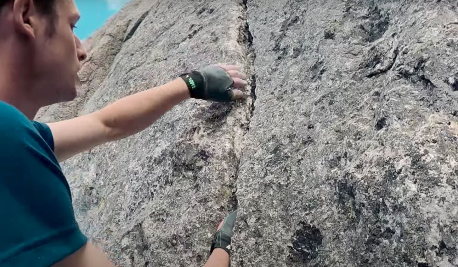 Crash Pads & Crack Pete Whittaker Tries the World's Hardest Crack