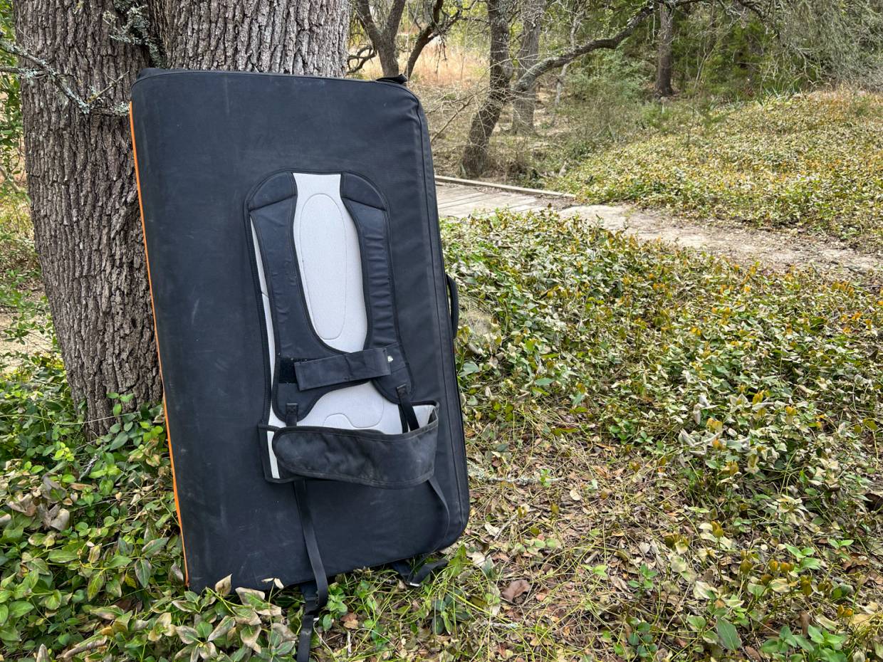 Petzl Alto Crash Pad Review Clever Design, Solid Protection for