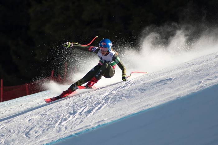 mikaela shiffrin slalom skiing very fast at World Cup