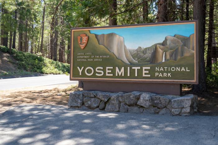 Yosemite park sign
