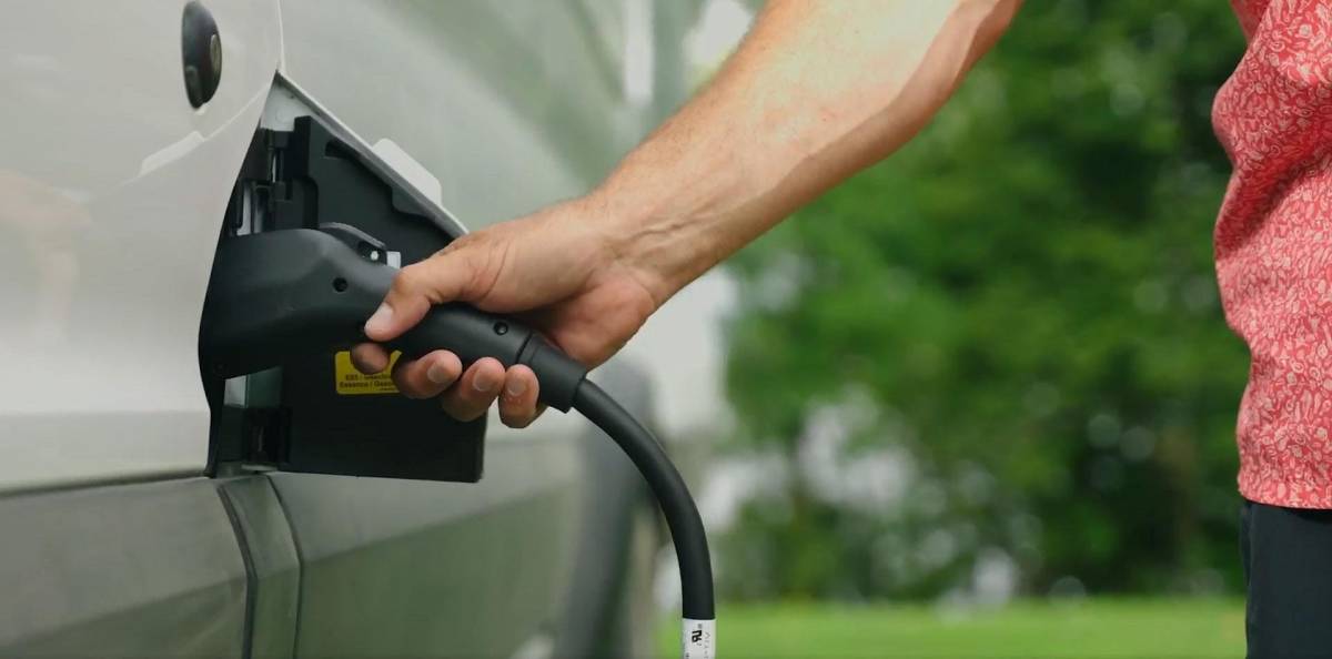 Winnebago e-RV Gives Us a Taste of the Electrified Camper Future ...