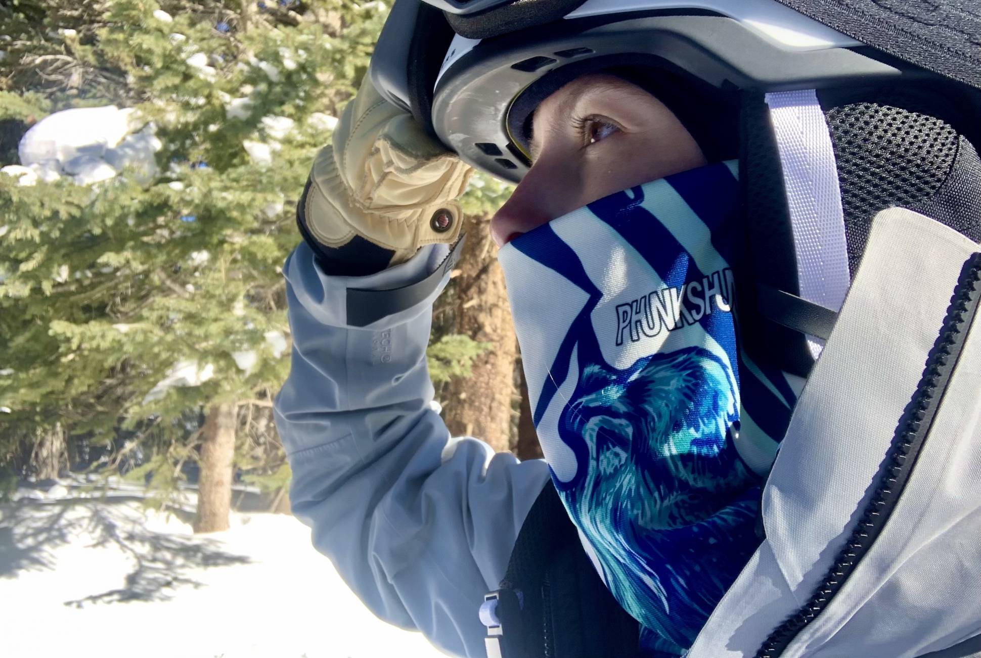 The Best Face Coverings for Skiing and Snowboarding
