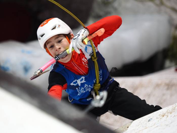 landers gaydosh uiaa ice climbing