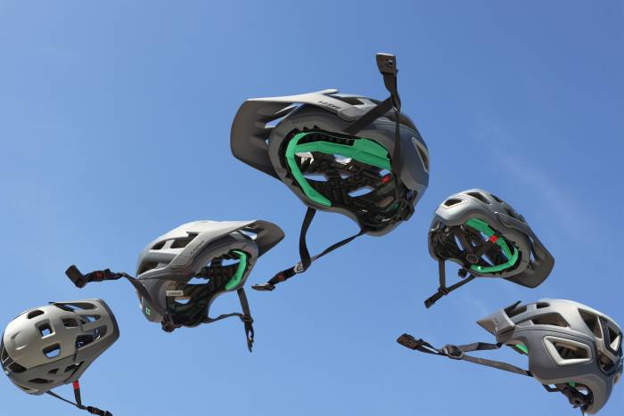 KinetiCore MTB Helmet First - 1