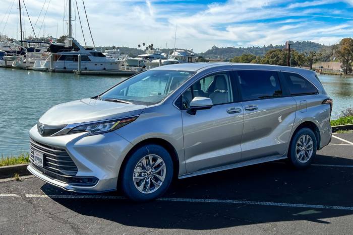2022 Toyota Sienna review