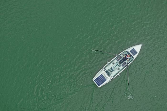 Victoria Evans solo rowed the Atlantic Ocean in a record-breaking 40 days 19 hours; (screenshot/SkyNews)