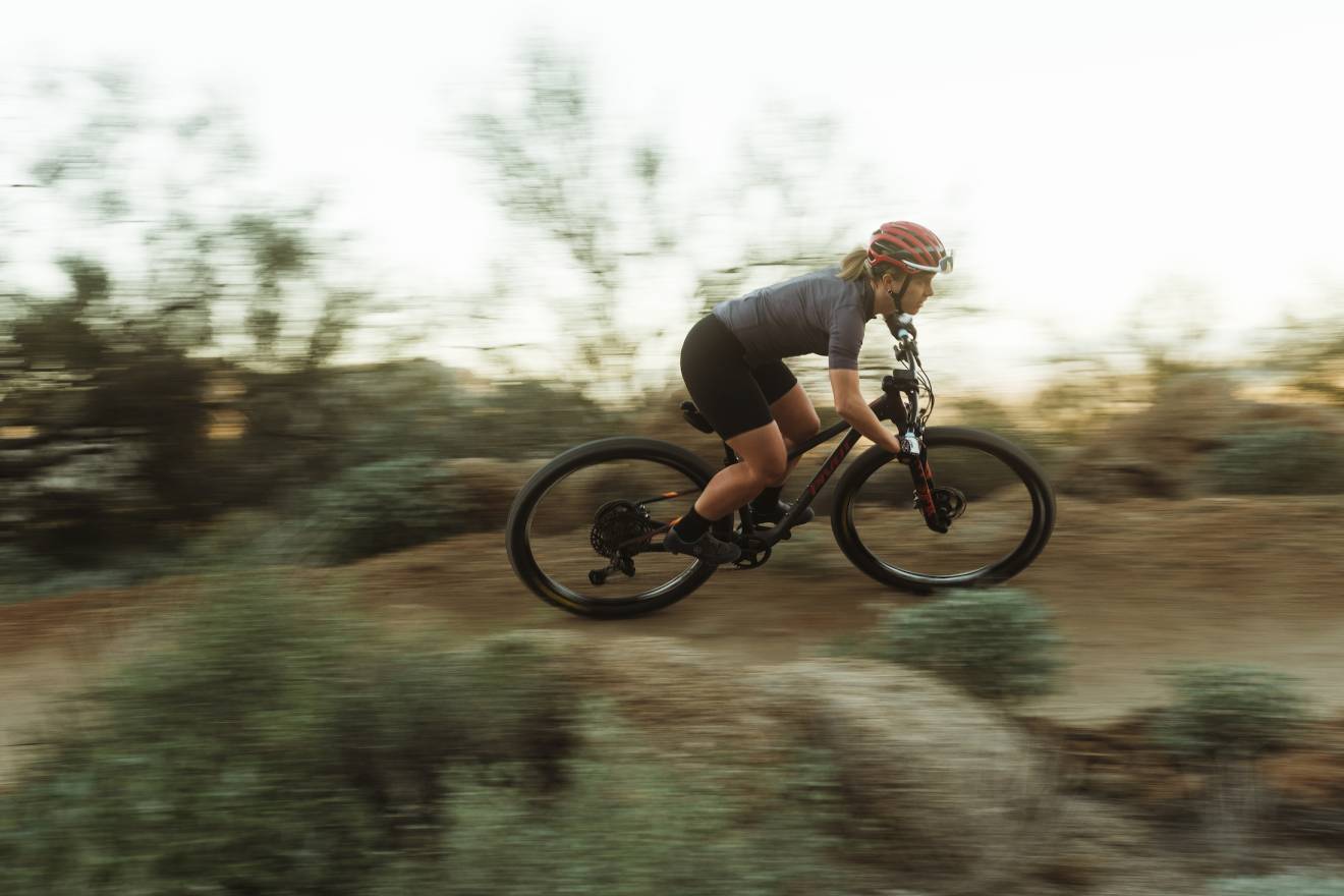 Pivot's New LES SL Hardtail One of the Lightest MTB Frames Ever GearJunkie