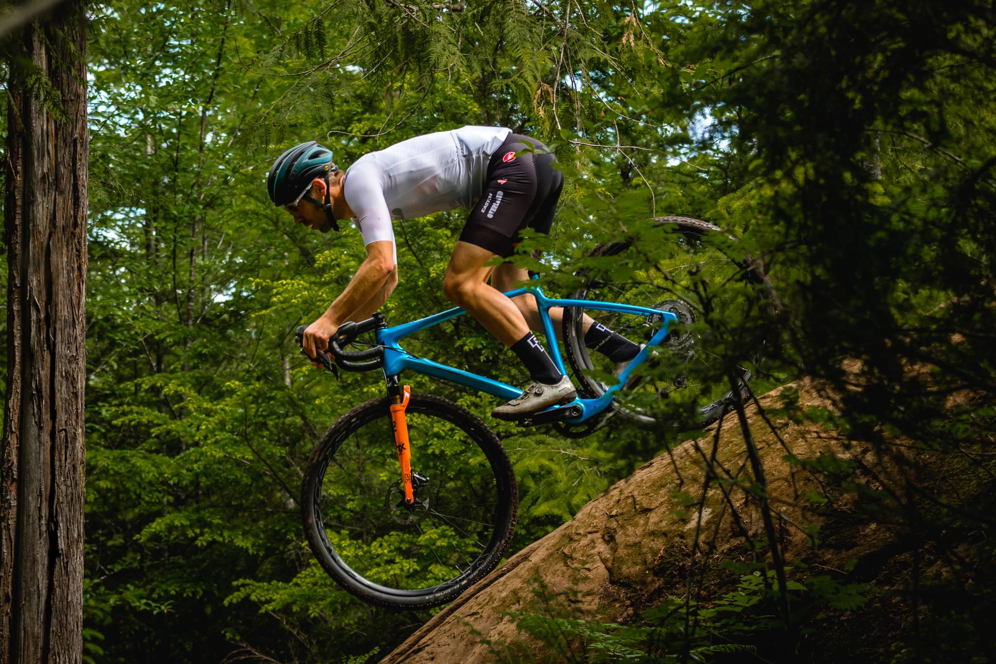 FOX Unveils Its Lightest Suspension Fork Ever, and It's for Gravel