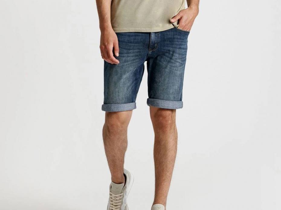 DUER Denim Commuter Short | GearJunkie 