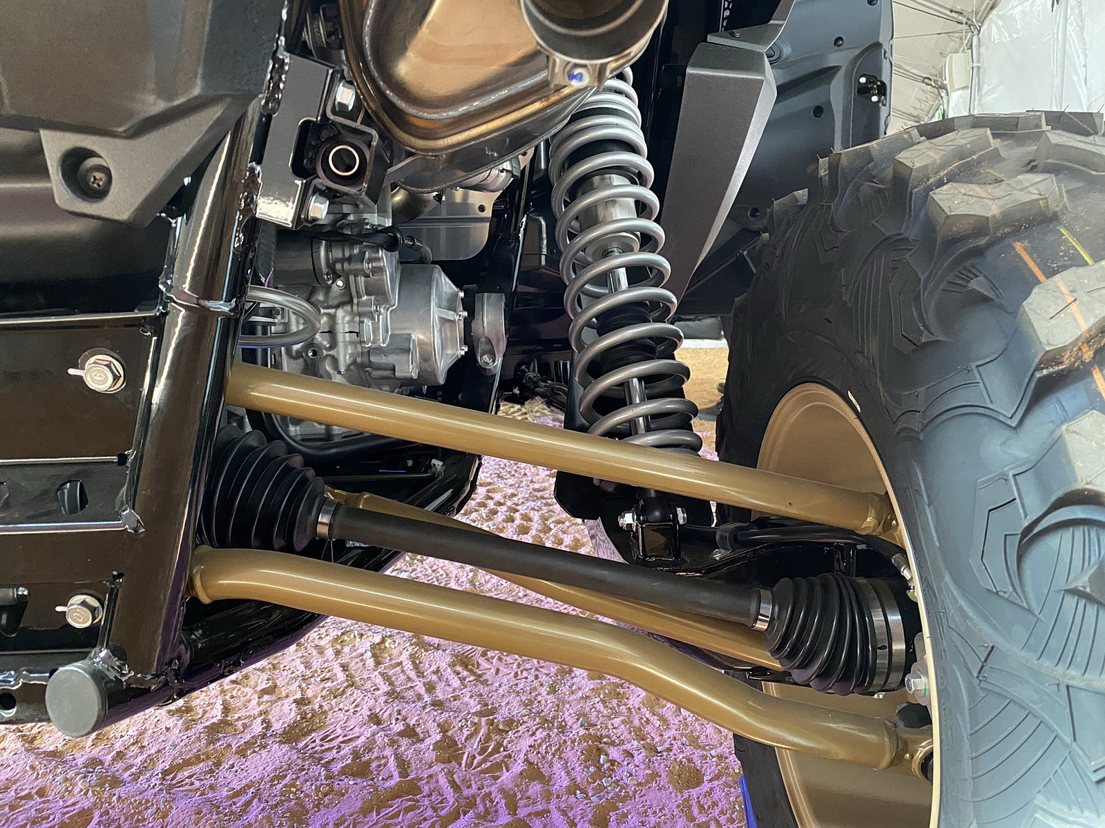 Teryx KRX4 1000 rear suspension 2023 Kawasaki TERYX KRX4 1000 UTV Review
