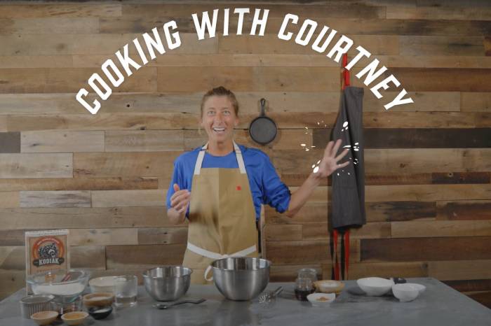 Courtney Dauwalter cooks (Screenshot Kodiak Cakes YouTube)