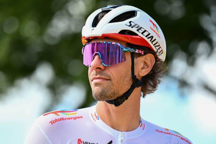 daniel oss breaks neck