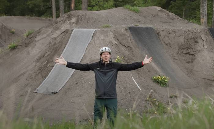 Learn How to Jump a Mountain Bike in 7 Minutes