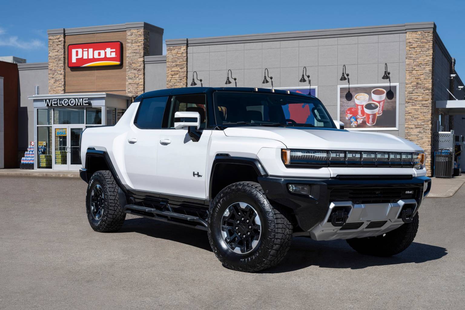 Pilot Flying J Travel Centers - Gm Pilot Flying J Fast Charging Network 1536x1024 