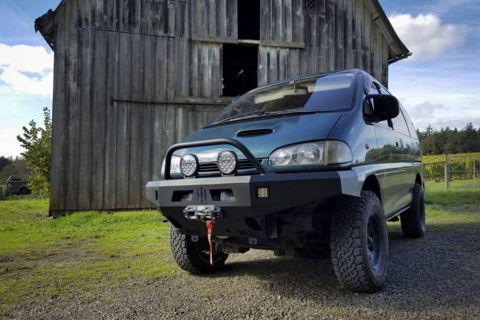 1994 Mitsubishi Delica Space Gear after phase 1 upgrade front three-quarter shot