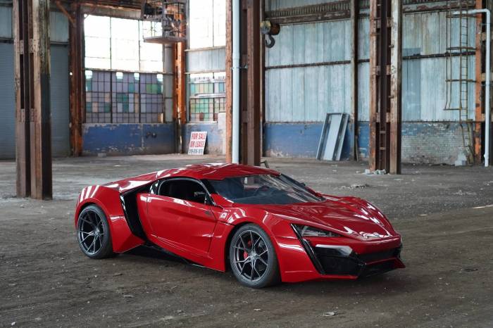 YouTube Lykan Hypersport