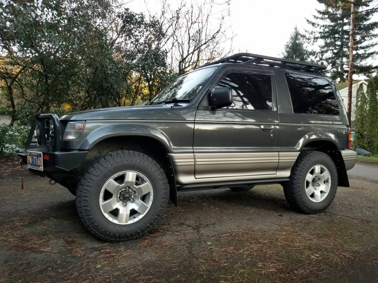 Rock Sliders vs. Running Boards A Guide for OffRoad Adventure