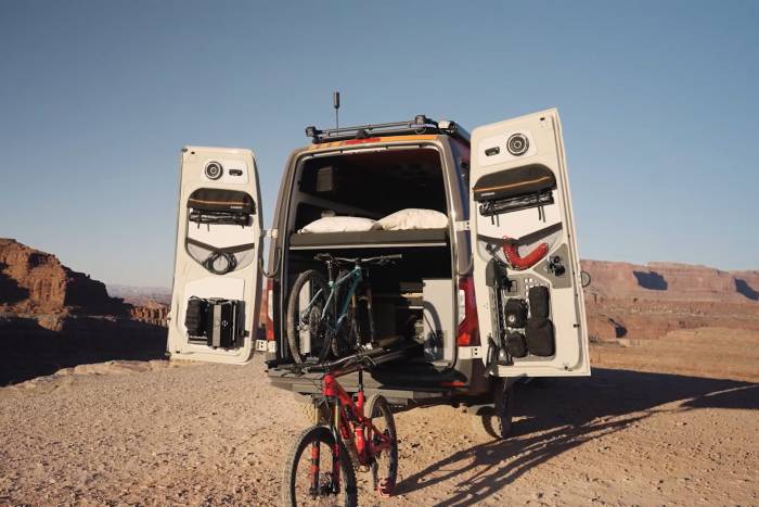 Outside van sprinter van screenshot outside van