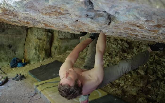 Crash Pads & Crack: Pete Whittaker Tries the World’s Hardest Crack Boulder