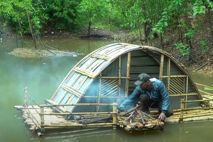 floating shelter