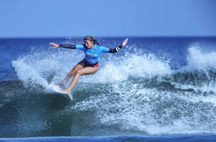 super girl surf pro