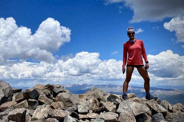 nolan's 14 women's supported fkt andrea sansone