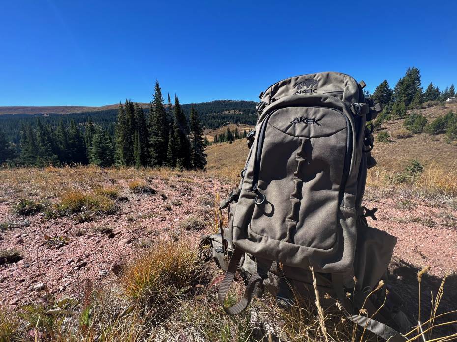 AKEK Alpha 3200 Hunting Pack Review: A Place for Every Tool AKEK Alpha 3200 Hunting Pack Review: A Place for Every Tool