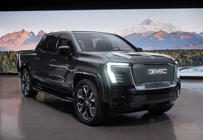 2024 GMC Sierra EV Denali Edition 1